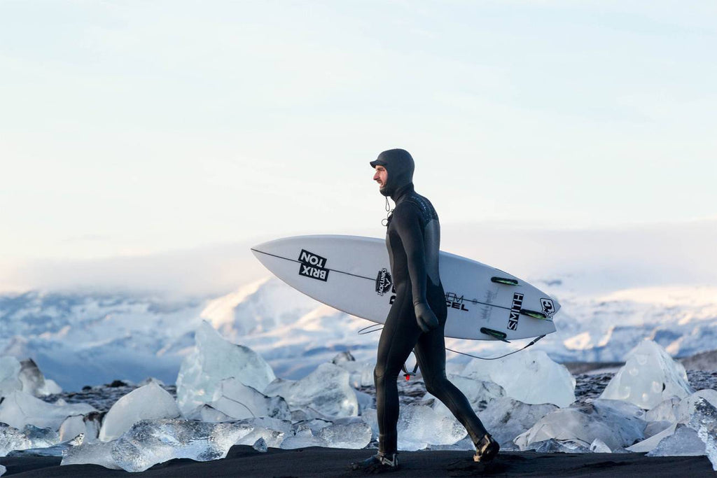 How to Prepare for a Winter Surf